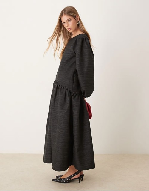 oversized midi dress in black